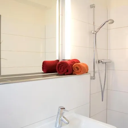 Hotel Hostel Koeln 2*